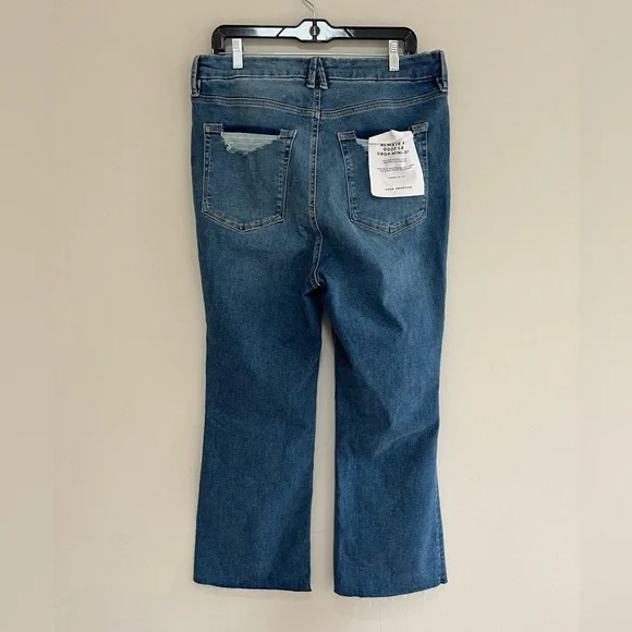 Good American NWT Soft Tech Good Legs Raw Hem Crop Mini Bootcut Jeans, 14-18+ - Picture 3 of 11
